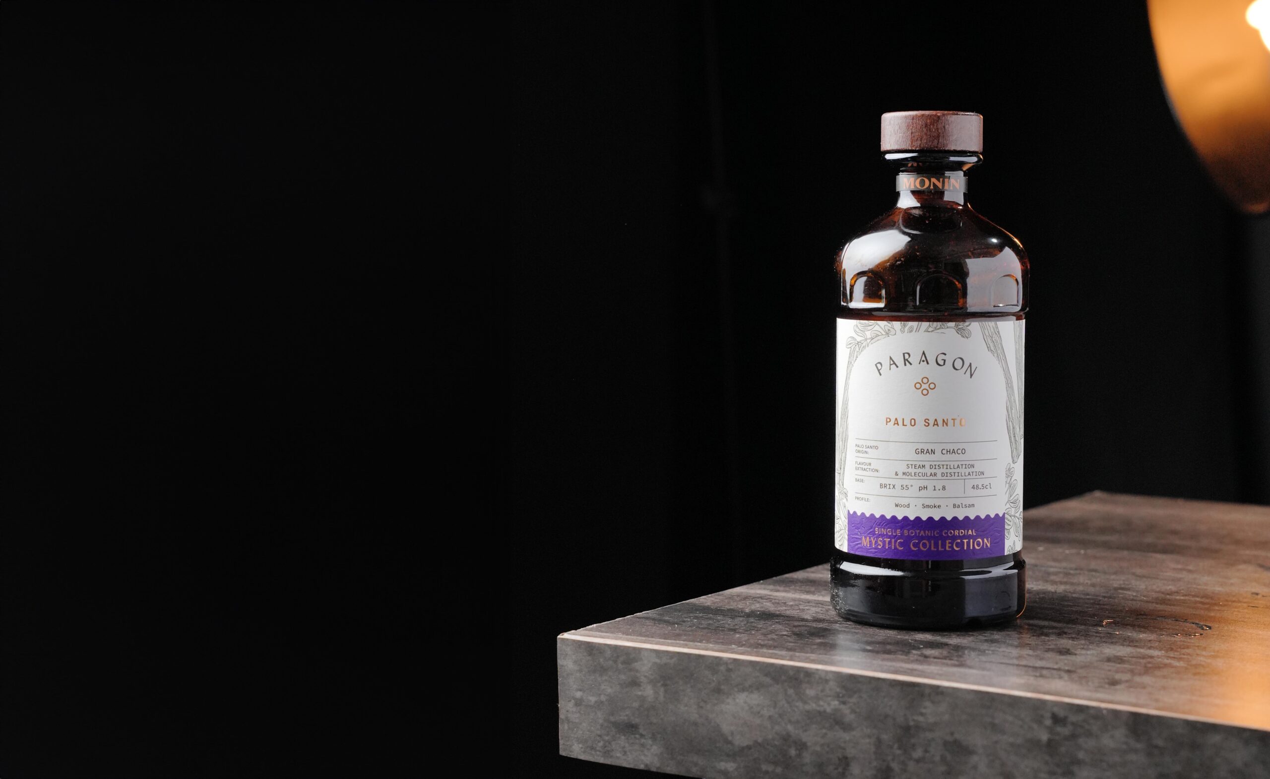 Monin Paragon Palo Santo cocktail copertina